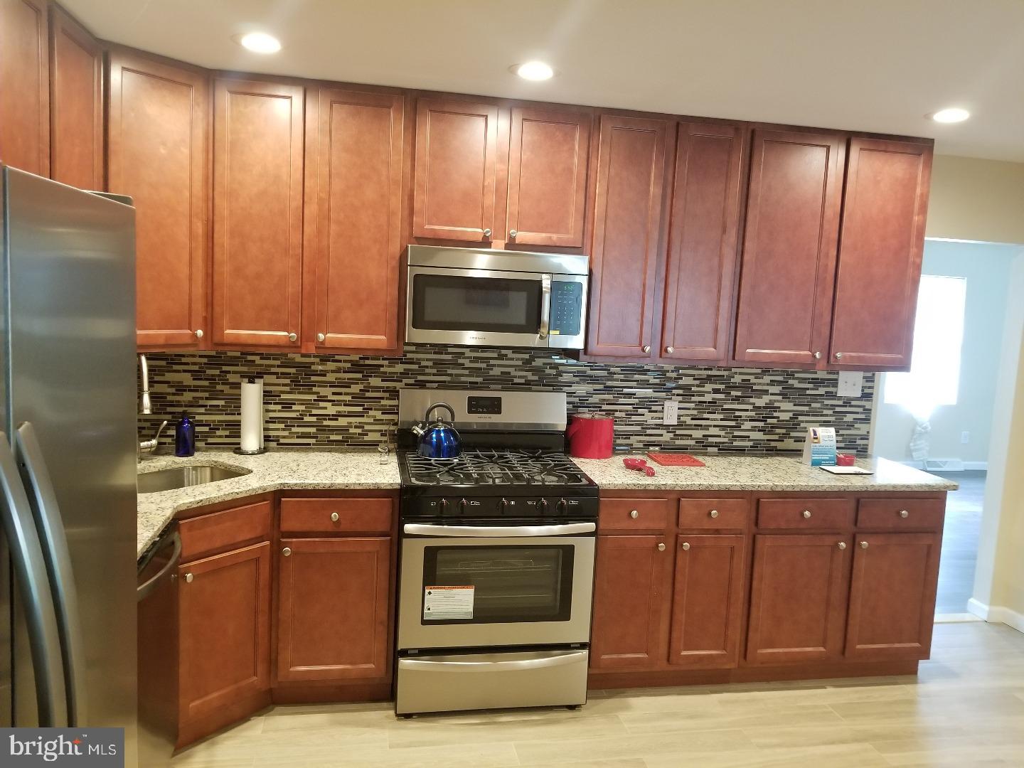 7 Willingboro Road Sewell, NJ 08080 - Photo 7 of 23 Kitchen