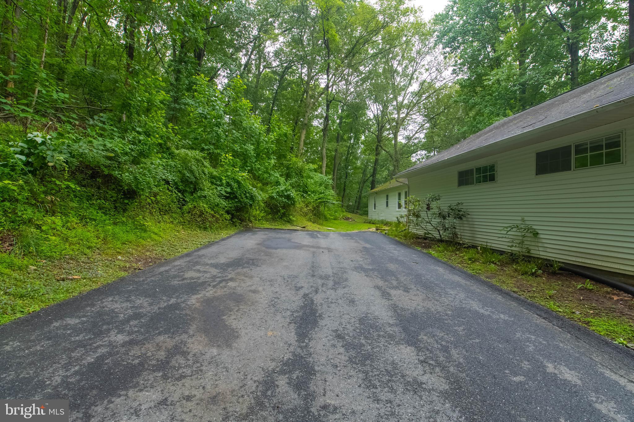 2525 Friendship Road Fallston, MD 21047 - Photo 10 of 53 Extra space for large family