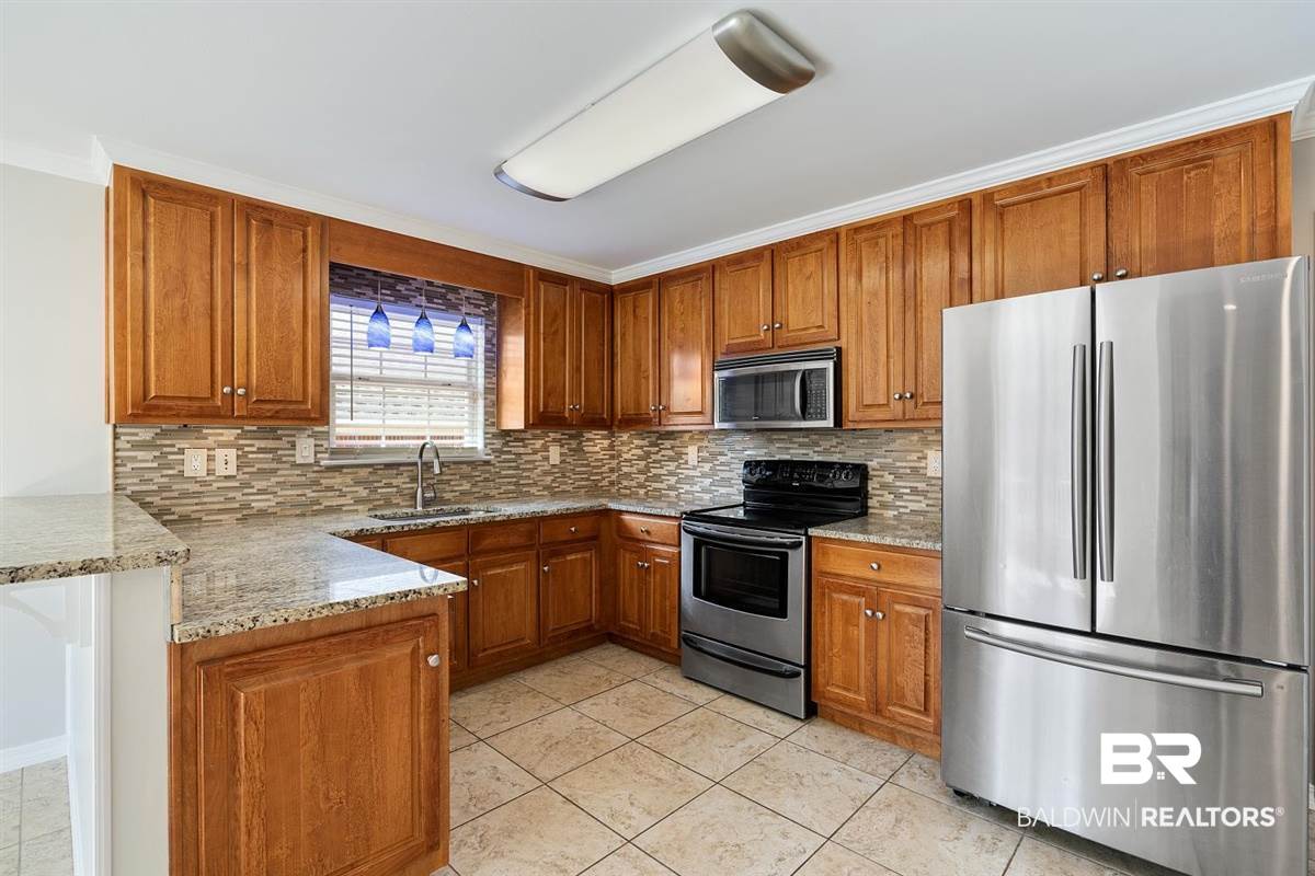 151 McAlpine Drive Mobile, AL 36608 - Photo 4 of 24