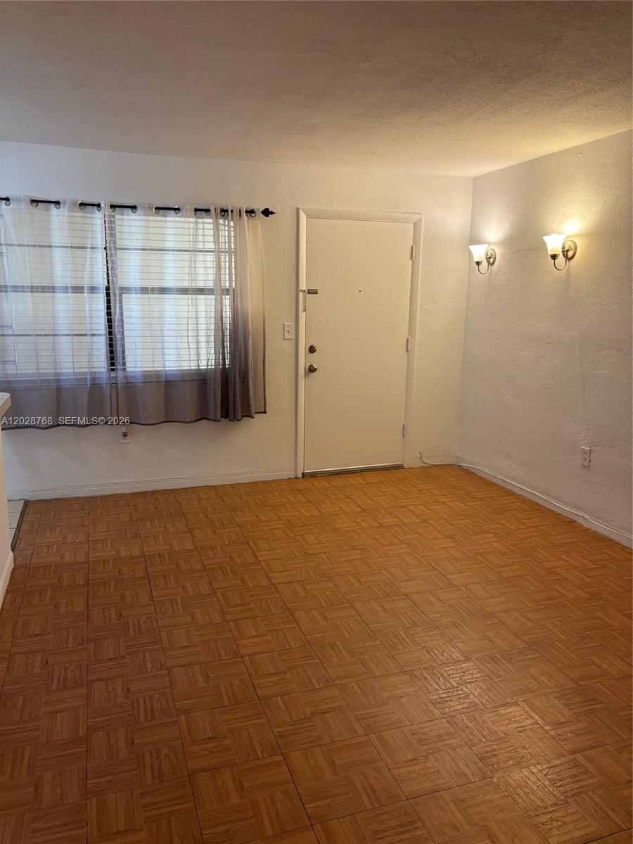 6780 Southwest 44th Street, Unit 15 Miami, FL 33155 - Photo 5 of 7