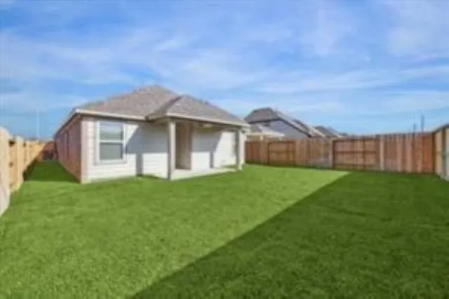 $2,500 | 21655 Wave Holw Drive, Cypress, TX 77433