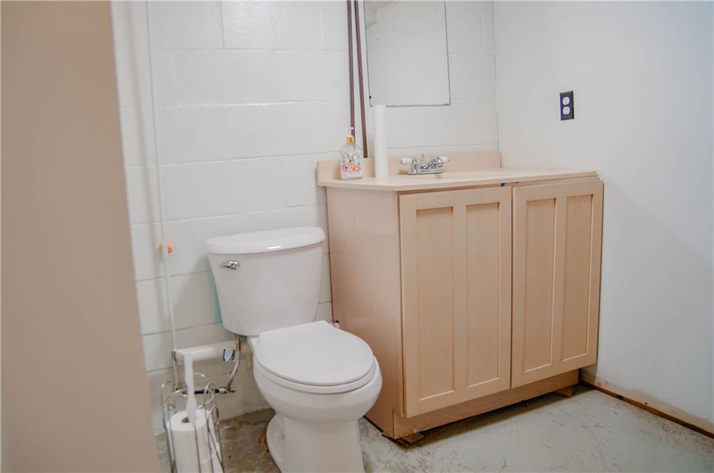 2908 Conway Wallrose Road Baden, PA 15005 - Photo 21 of 26