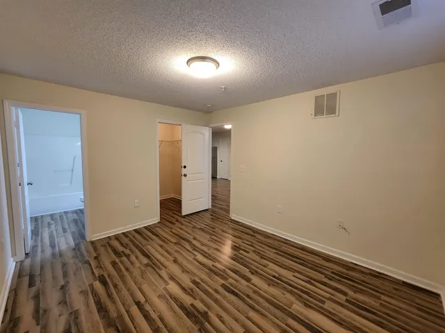 $1,000 | 3000 South Adams Street, Unit 918, Tallahassee, FL 32301