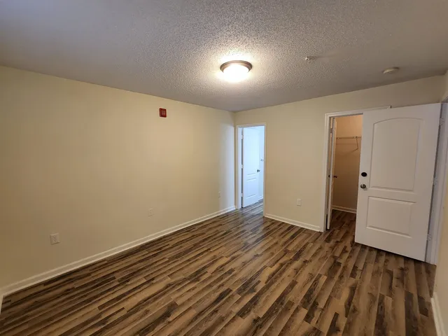 $1,000 | 3000 South Adams Street, Unit 918, Tallahassee, FL 32301