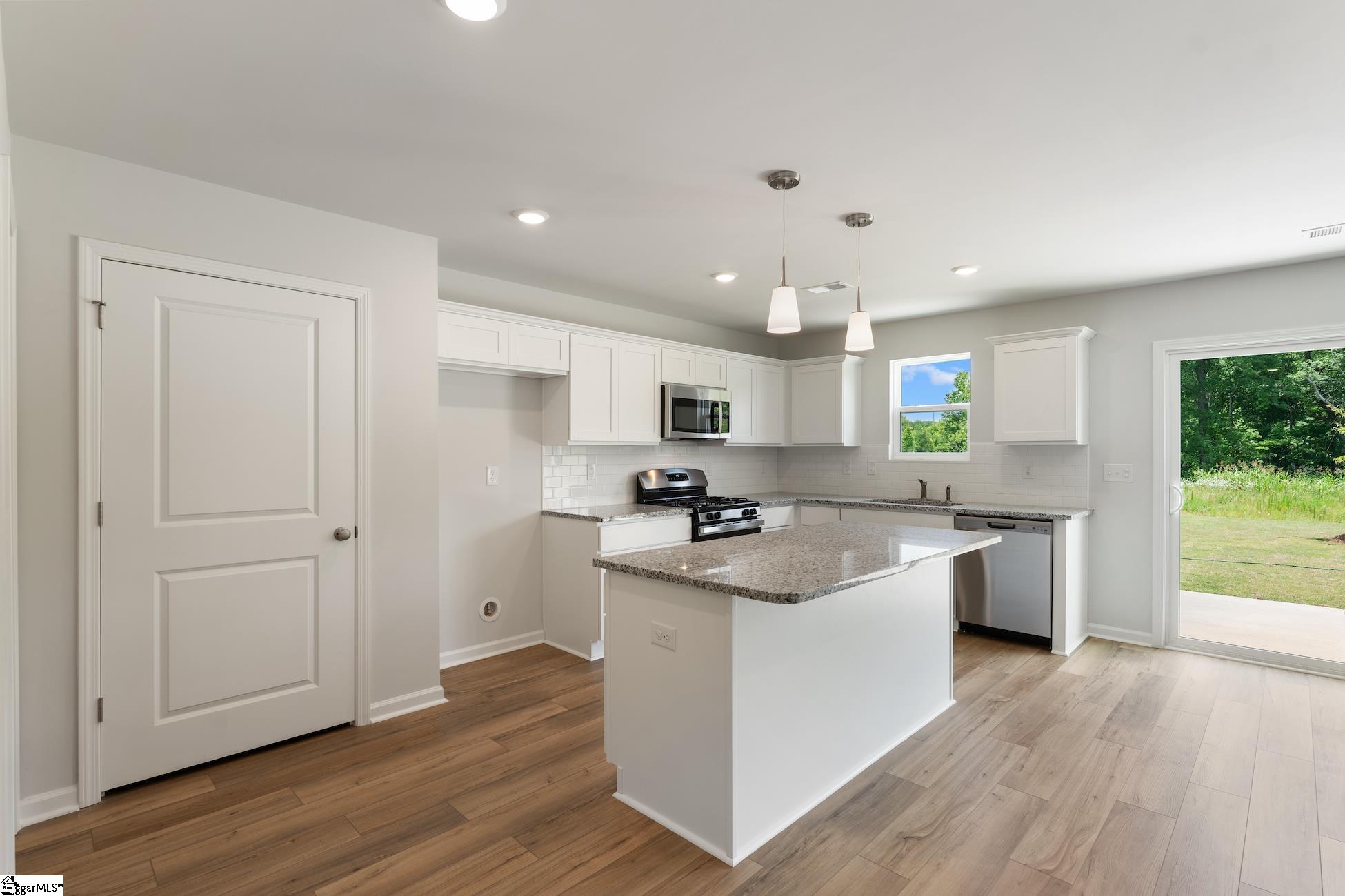 7082 Wingate Drive Inman, SC 29349 - Photo 8 of 32