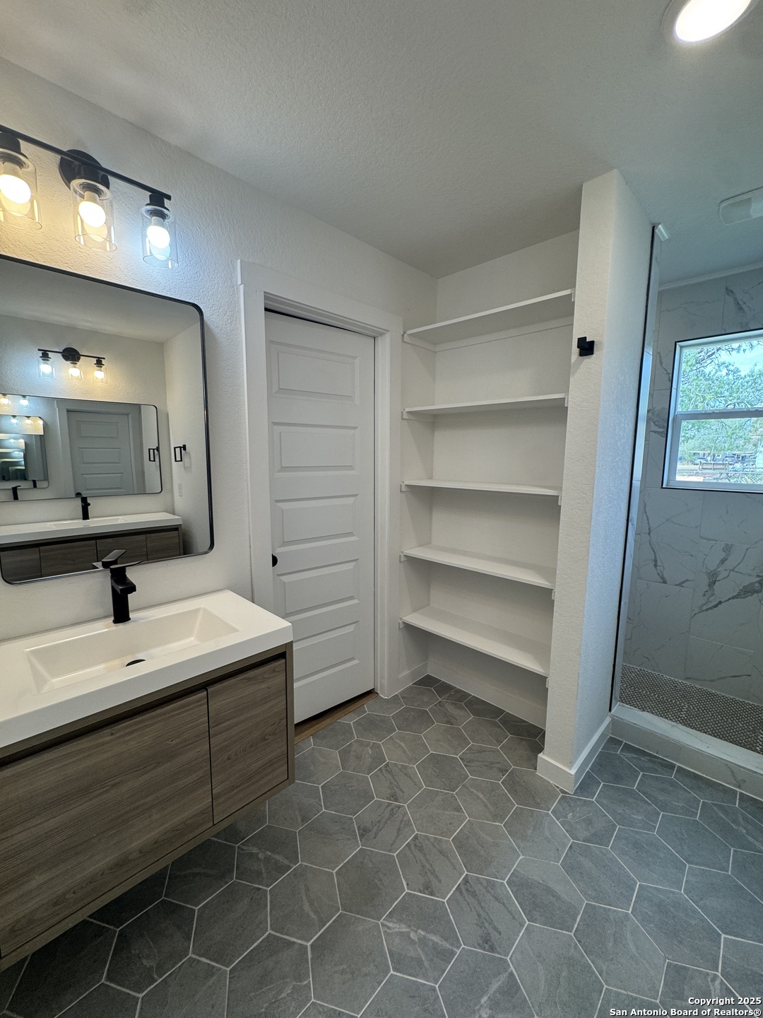 913 Olive Street Jourdanton, TX 78026 - Photo 19 of 24