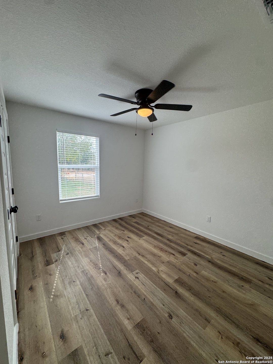 913 Olive Street Jourdanton, TX 78026 - Photo 10 of 24