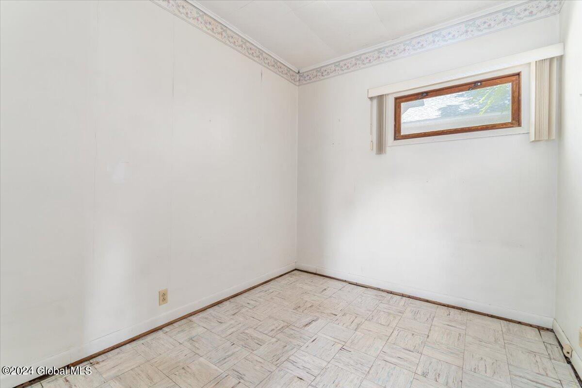 21 Boght Road Colonie, NY 12189 - Photo 18 of 30 41-DSC07553