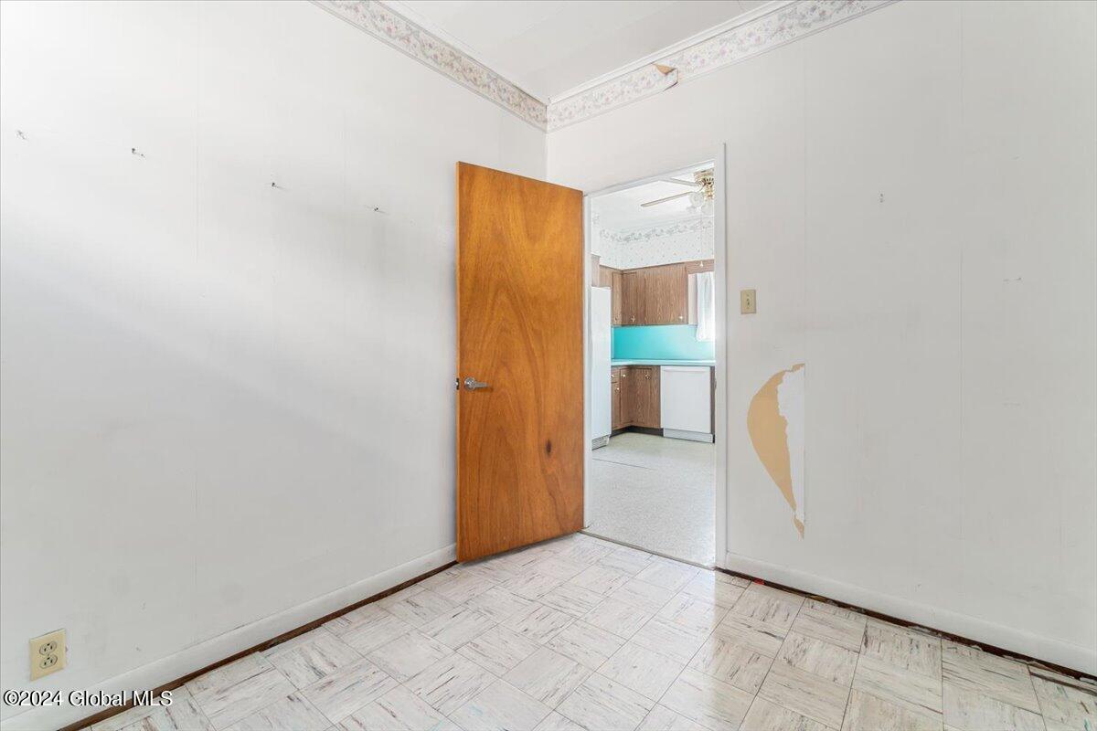 21 Boght Road Colonie, NY 12189 - Photo 19 of 30 42-DSC07555