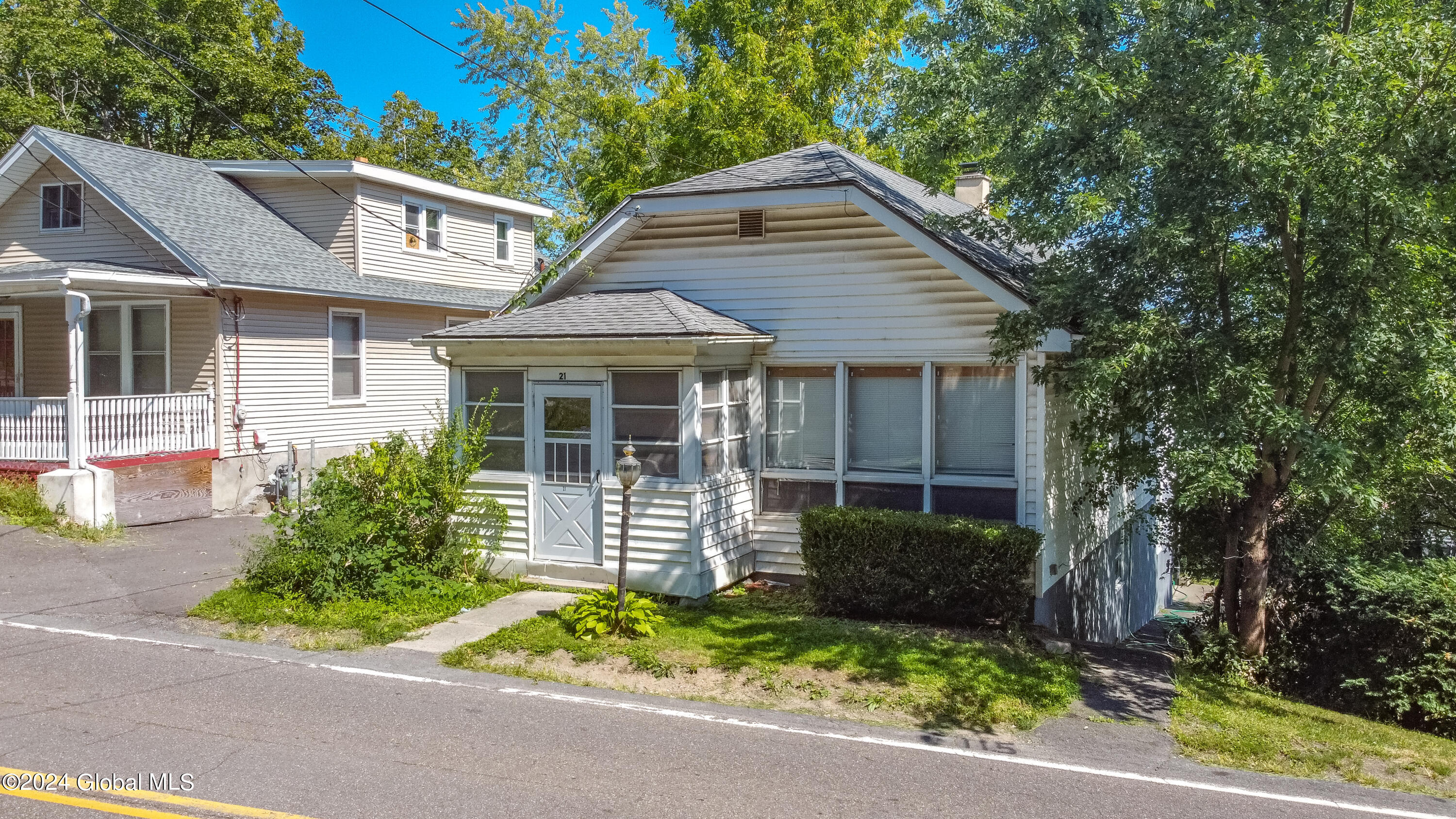 21 Boght Road Colonie, NY 12189 - Photo 2 of 30 21 Boght Rd-20