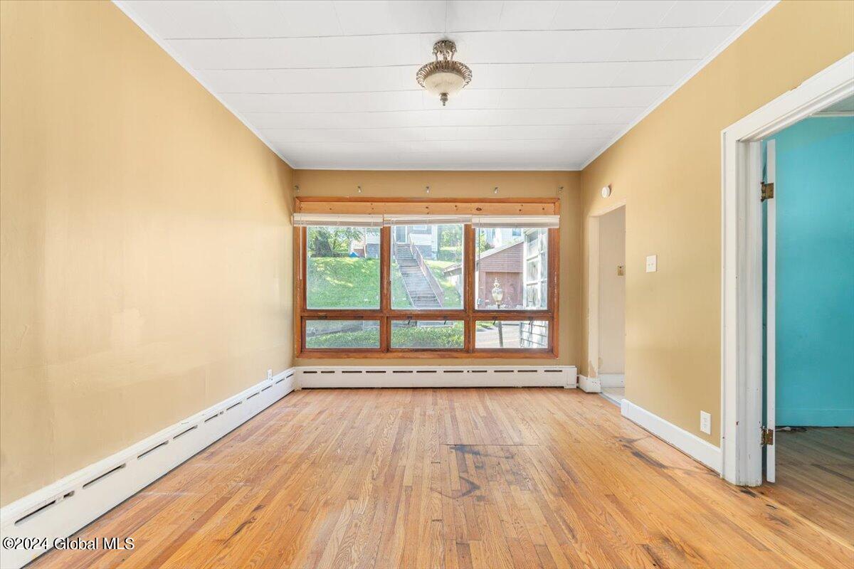 21 Boght Road Colonie, NY 12189 - Photo 4 of 30 27-DSC07523