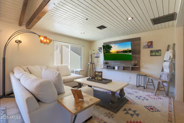 $6,000 | 10825 North 85th Place, Unit 1, Scottsdale, AZ 85260