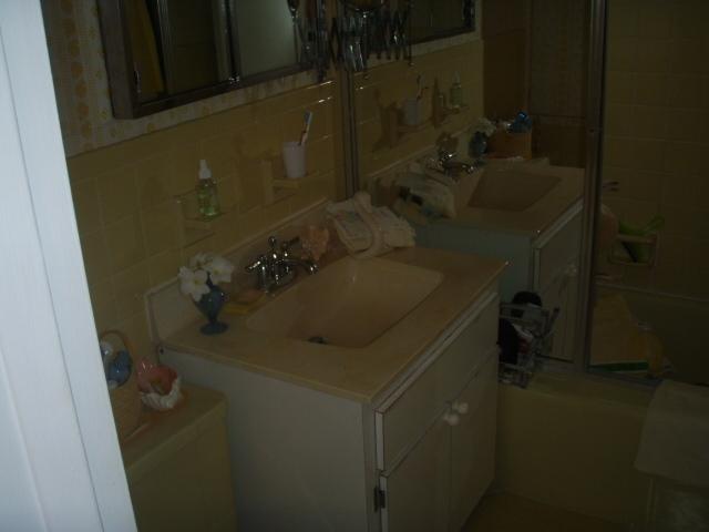 251 Bunker Ranch Road West Palm Beach, FL 33405 - Photo 13 of 18 13 Bathroom