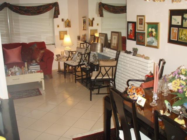 251 Bunker Ranch Road West Palm Beach, FL 33405 - Photo 2 of 18 2 Living Room 1