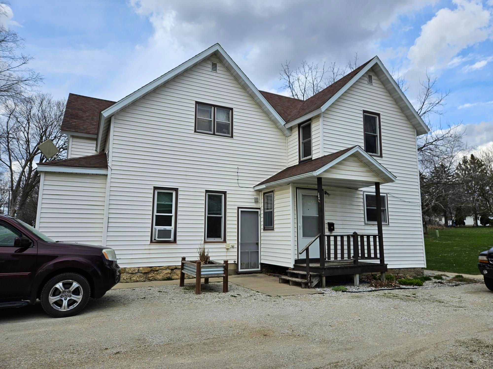 517 Warren Avenue Spring Valley, MN 55975 - Photo 3 of 29