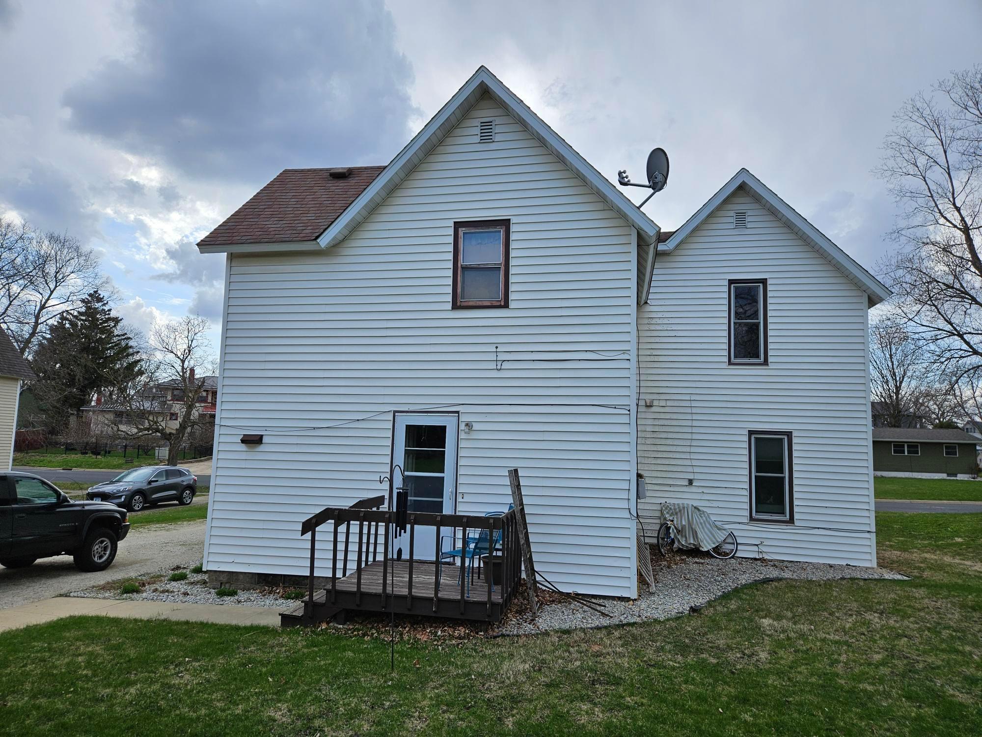 517 Warren Avenue Spring Valley, MN 55975 - Photo 4 of 29