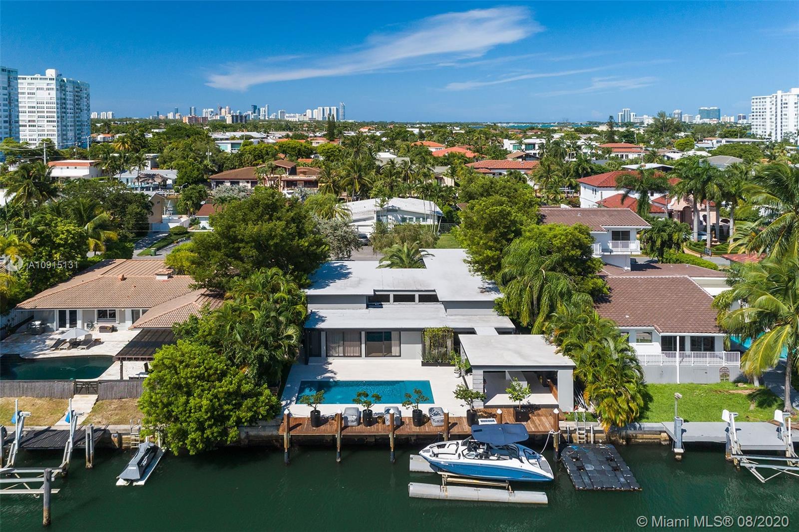 1920 Northeast 119th Road North Miami, FL 33181 - Photo 32 of 35 Gallery Image 32