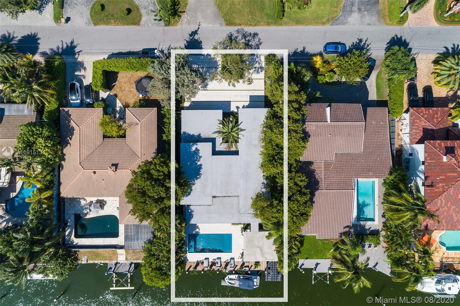 1920 Northeast 119th Road North Miami, FL 33181 - Photo 33 of 35 Gallery Image 33