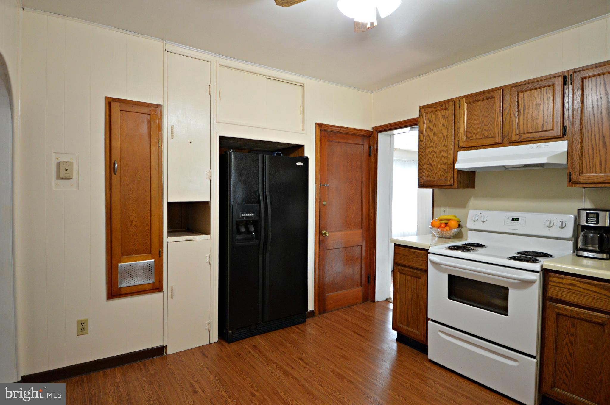 1066 Mount Joy Road Manheim, PA 17545 - Photo 9 of 38 Gallery Image 9