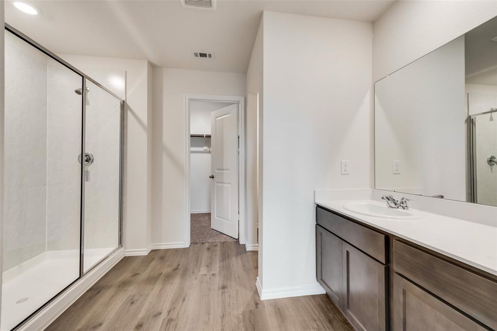 1131 Elijah Way Dallas, TX 75253 - Photo 11 of 18
