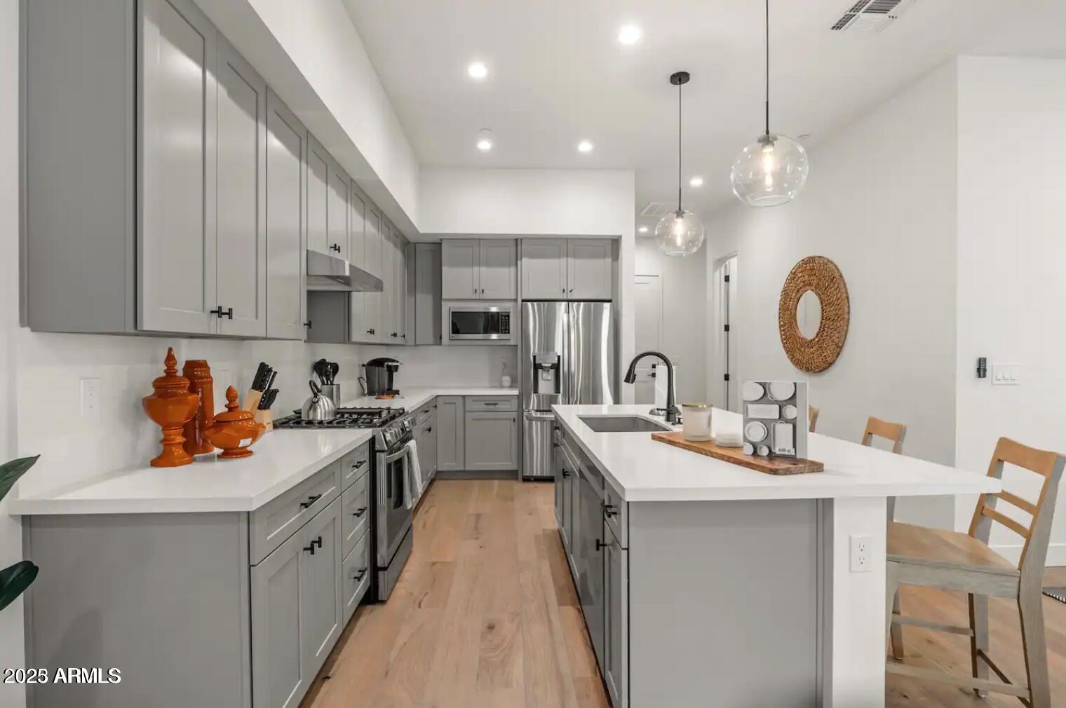 5151 North 13th Place, Unit 7 Phoenix, AZ 85014 - Photo 8 of 26 nirvana8
