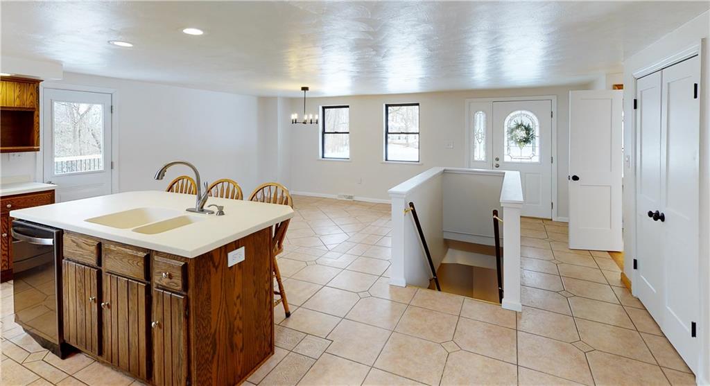 268 Steiner Bridge Road Valencia, PA 16059 - Photo 6 of 25 Gallery Image 6