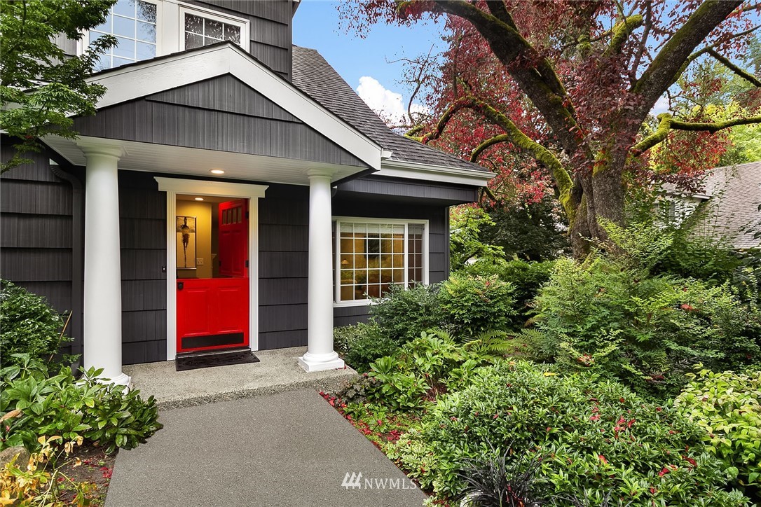 2620 Evergreen Point Road Medina, WA 98039 - Photo 2 of 25