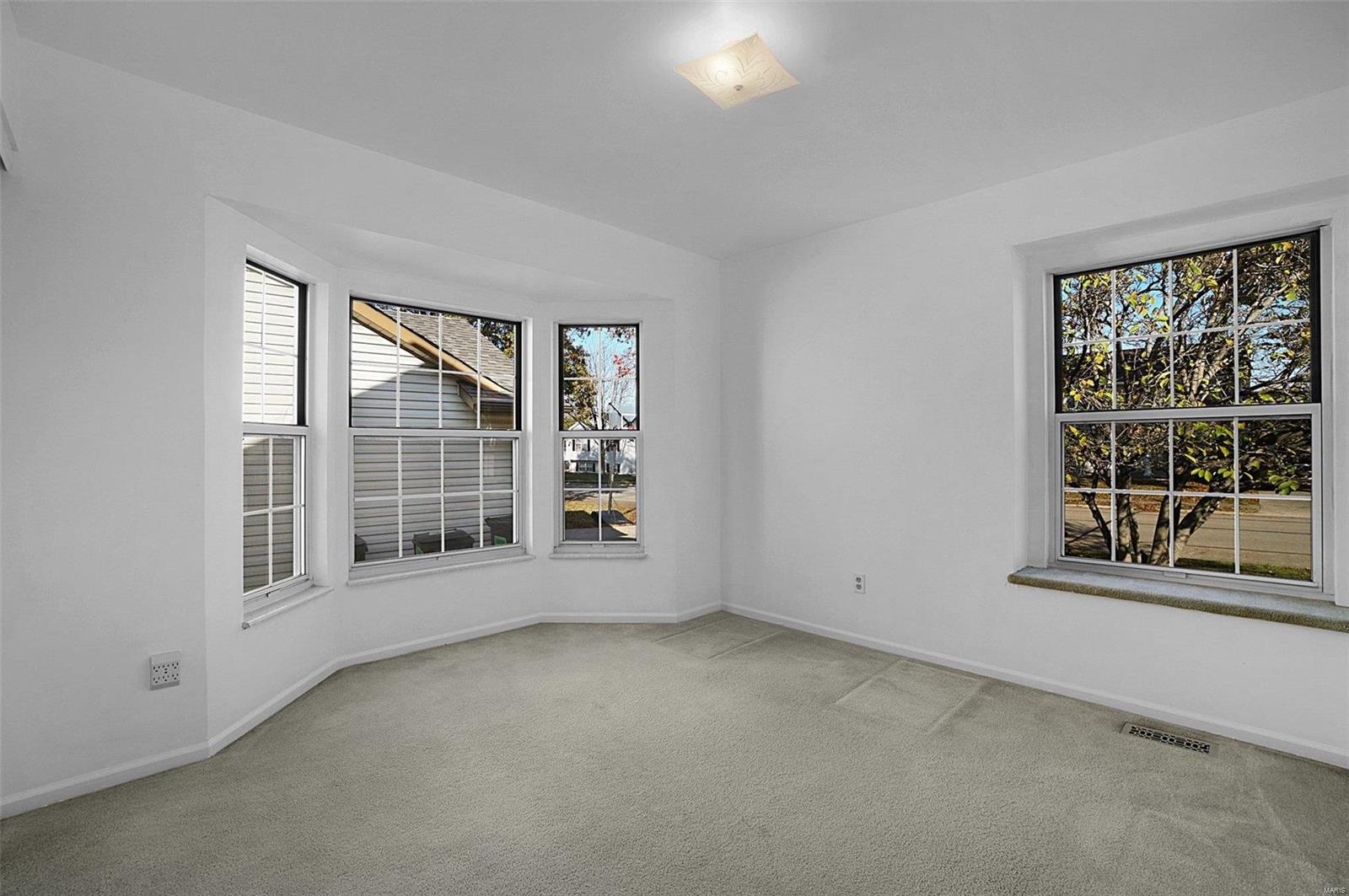 4589 Gregory Gerard Drive St. Charles, MO 63304 - Photo 20 of 32