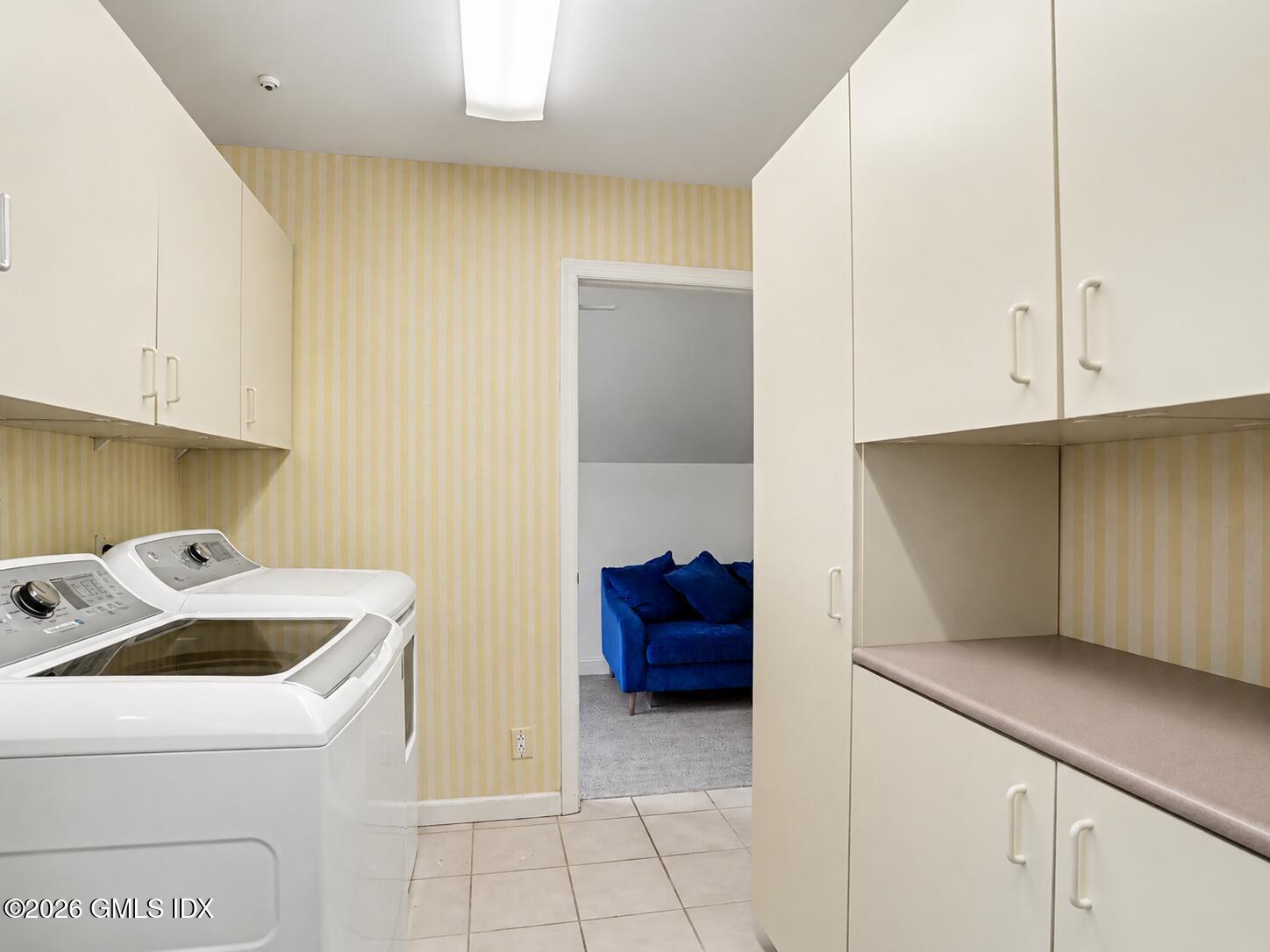 5 Grimes Road Old Greenwich, CT 06870 - Photo 25 of 30 Washer & Dryyer