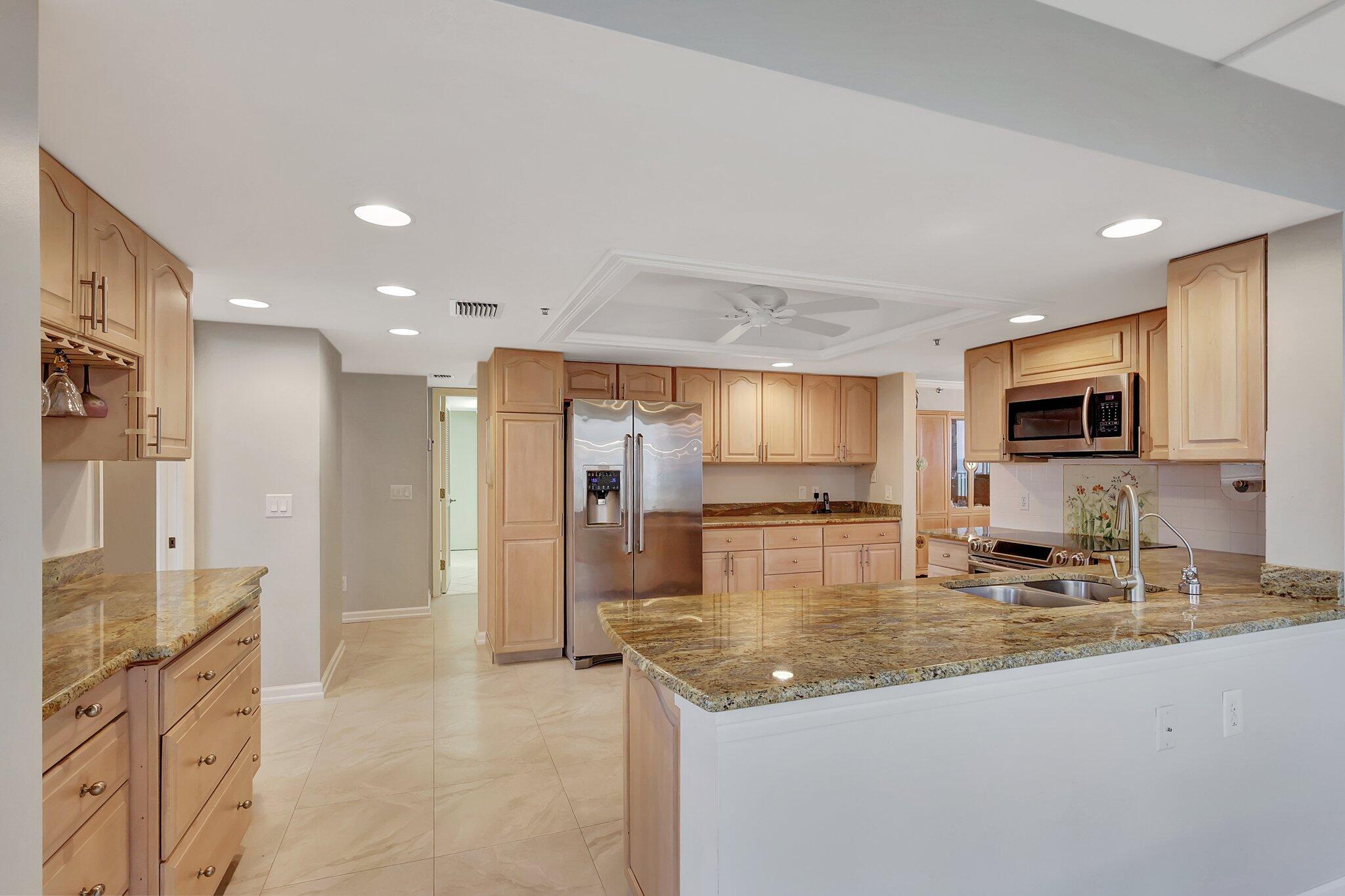 4000 North Hwy A1A, Unit 1002 Hutchinson Island, FL 34949 - Photo 21 of 61 46-web-or-mls-5P1A8304