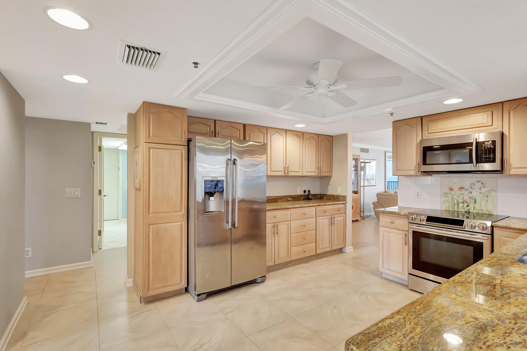 4000 North Hwy A1A, Unit 1002 Hutchinson Island, FL 34949 - Photo 22 of 61 47-web-or-mls-5P1A8309