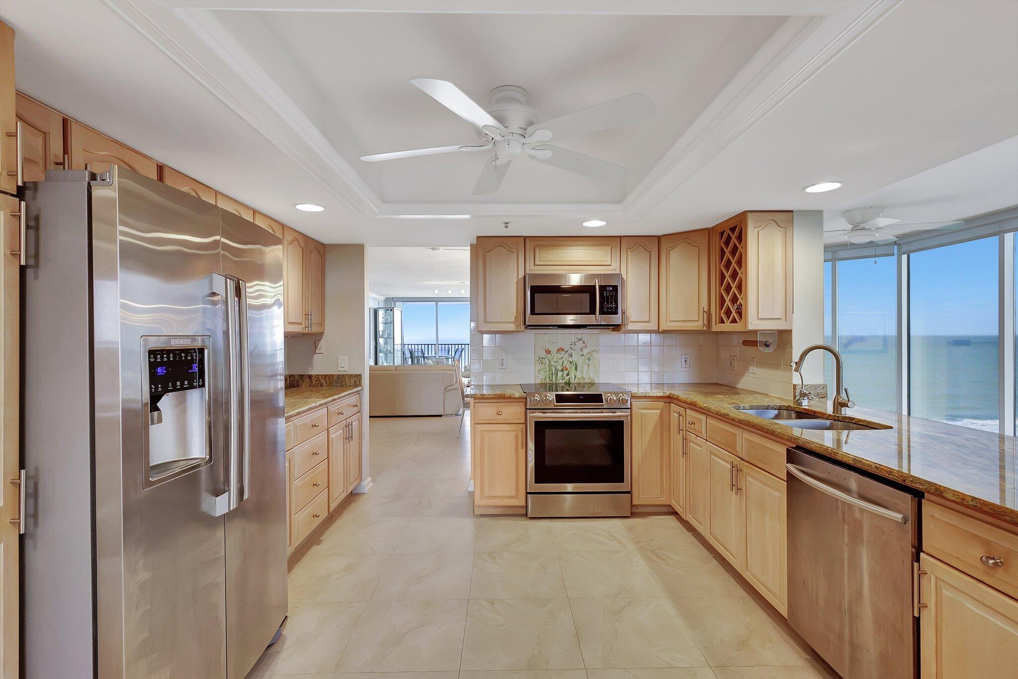 4000 North Hwy A1A, Unit 1002 Hutchinson Island, FL 34949 - Photo 23 of 61 48-web-or-mls-5P1A8314