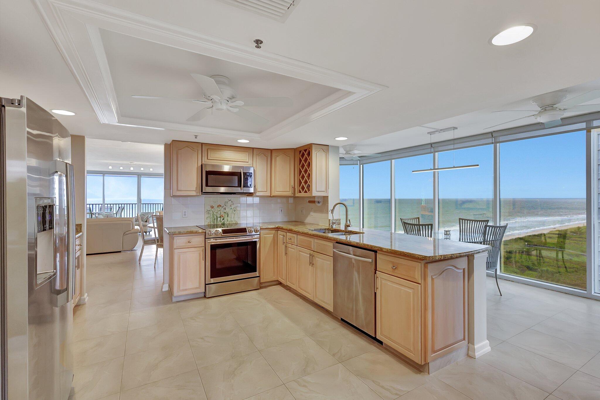4000 North Hwy A1A, Unit 1002 Hutchinson Island, FL 34949 - Photo 24 of 61 49-web-or-mls-5P1A8319