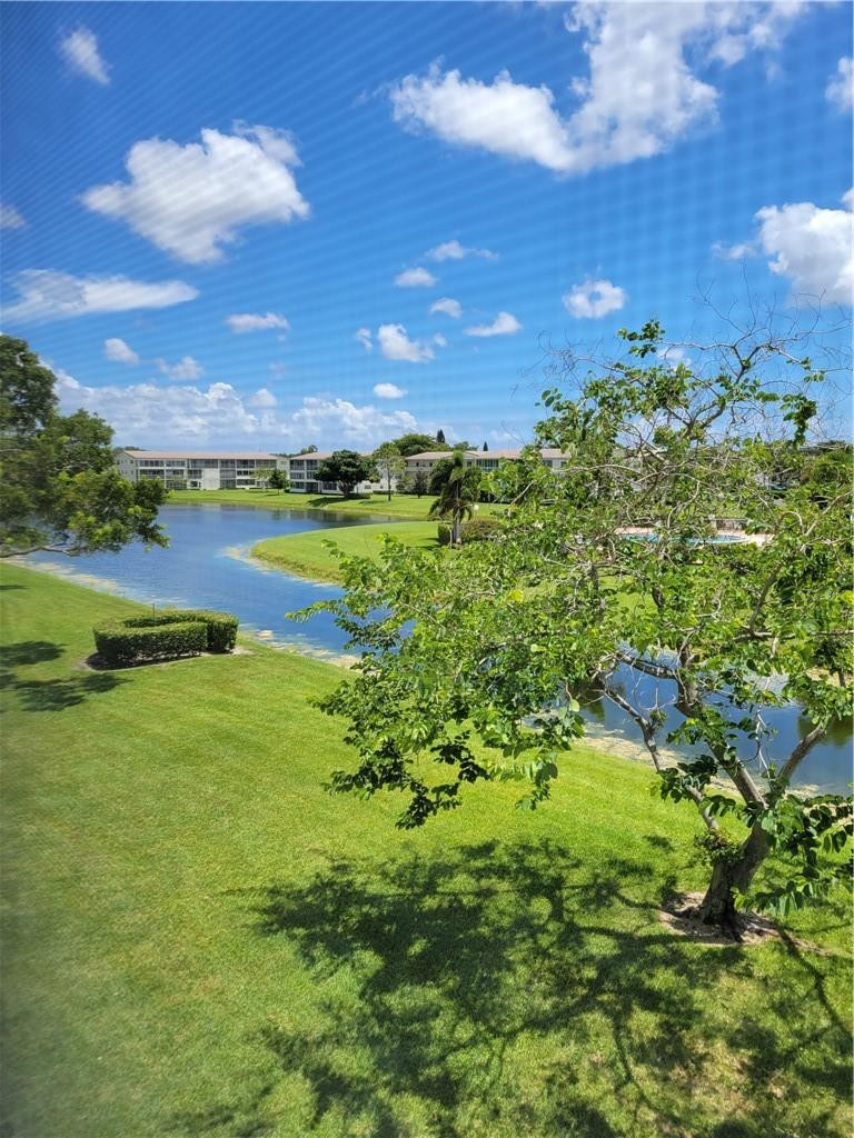 199 Preston Way, Unit 199 Boca Raton, FL 33434 - Photo 2 of 12 Bedroom East view