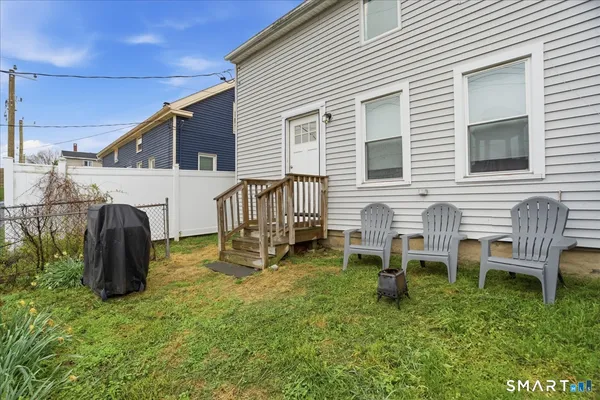 $239,900 | 67 Pomfret Street, Putnam, CT 06260