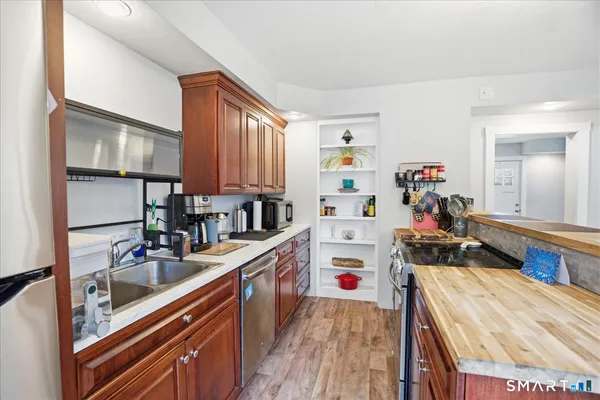 $239,900 | 67 Pomfret Street, Putnam, CT 06260