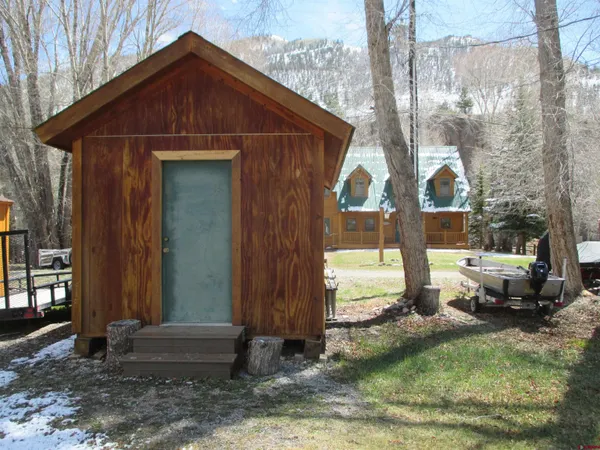 a front view of house with yard