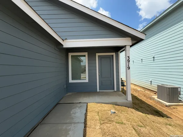 $1,550 | 3919 Eldorado, New Braunfels, TX 78130