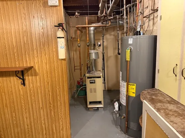 $3,000 | 71 Park Row, Unit 71, Elgin, IL 60120