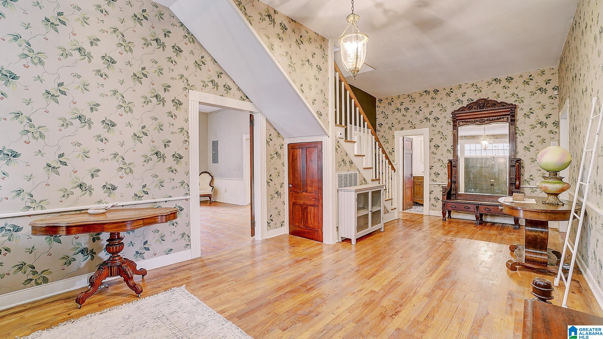1180 White Plains Road Anniston, AL 36207 - Photo 4 of 48
