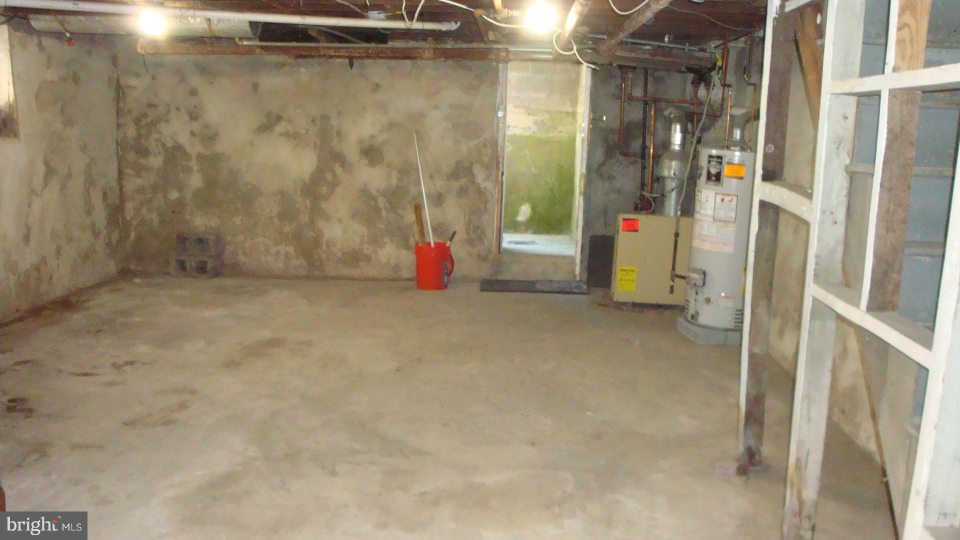 7507 Parkview Road Upper Darby, PA 19082 - Photo 13 of 17