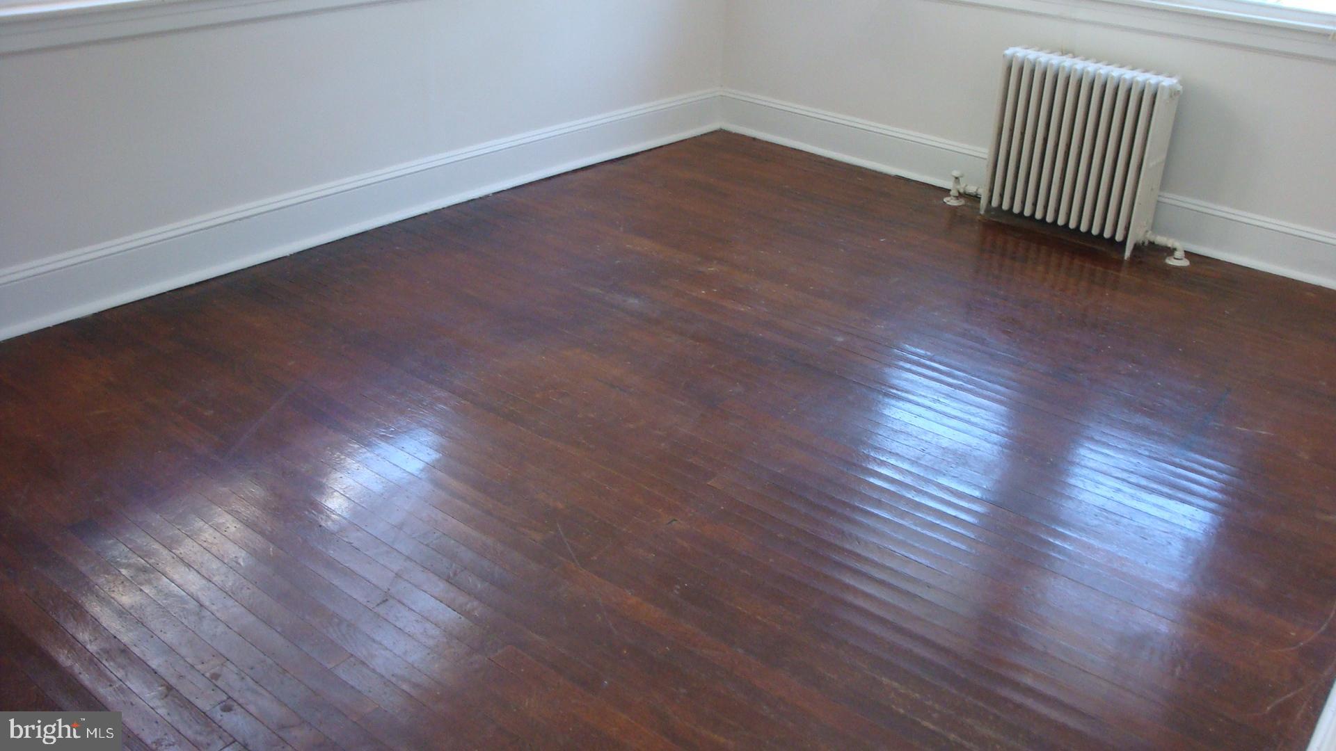 7507 Parkview Road Upper Darby, PA 19082 - Photo 9 of 17