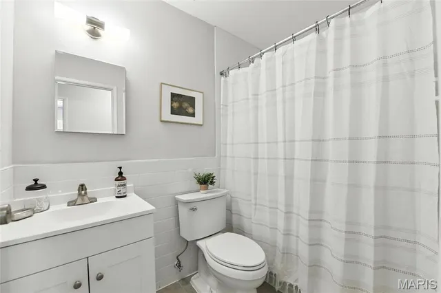 $199,900 | 2390 Wharton Court, Florissant, MO 63031