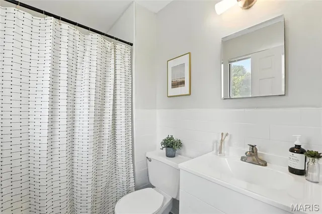 $199,900 | 2390 Wharton Court, Florissant, MO 63031