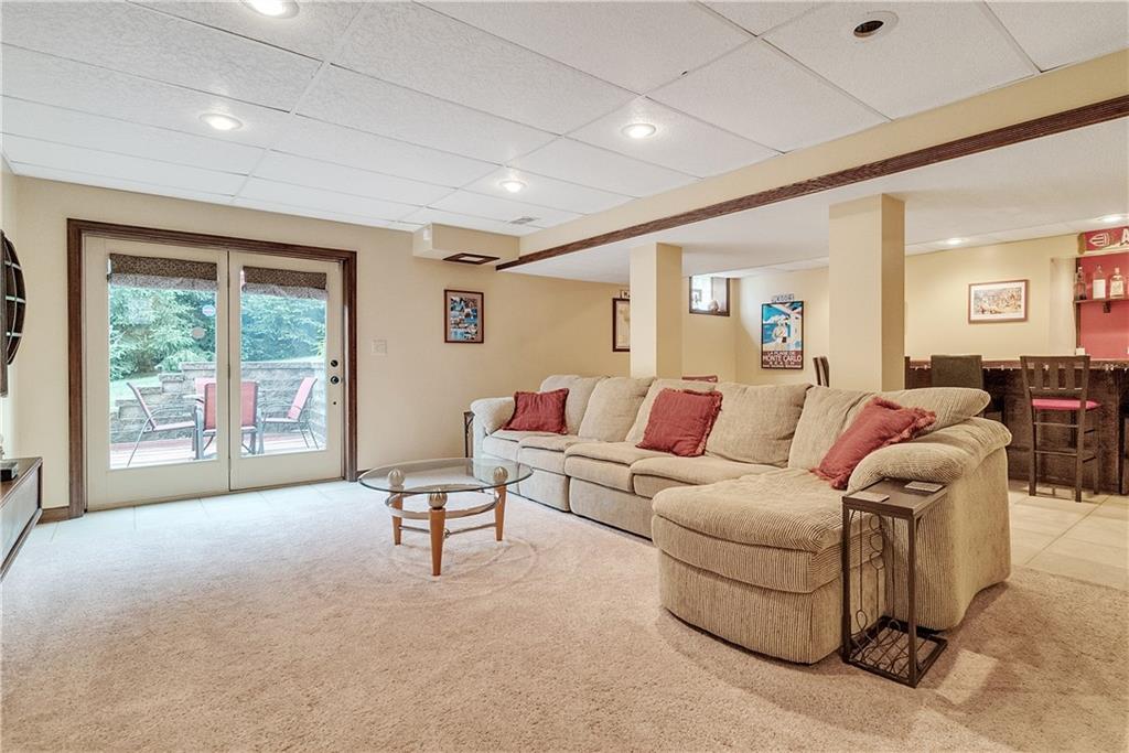 229 Ewing Road Carnegie, PA 15106 - Photo 12 of 25 Gallery Image 12