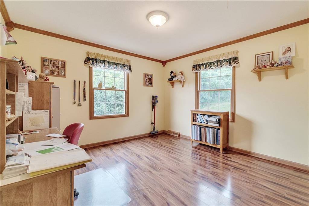 229 Ewing Road Carnegie, PA 15106 - Photo 18 of 25 Gallery Image 18