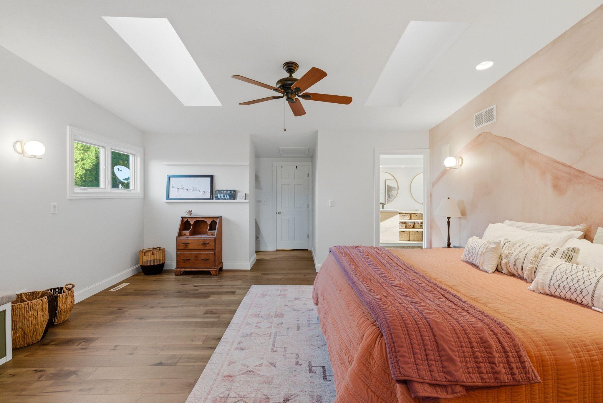 1507 St Augustine Road Erin, WI 53033 - Photo 13 of 25 Skylights, 2 walk-in closets, and a completely renovated en-suite bathroom