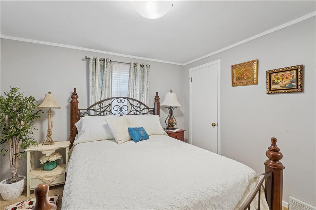 1516 Griffin Road Monroeville, PA 15146 - Photo 21 of 49 Gallery Image 21