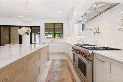 $2,799,900 | 6803 Casa Loma Avenue, Dallas, TX 75214