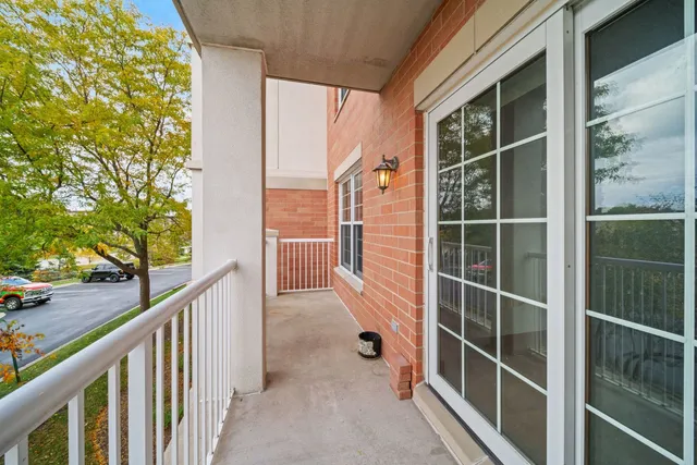 $337,500 | 601 West Rand Road, Unit 207, Arlington Heights, IL 60004